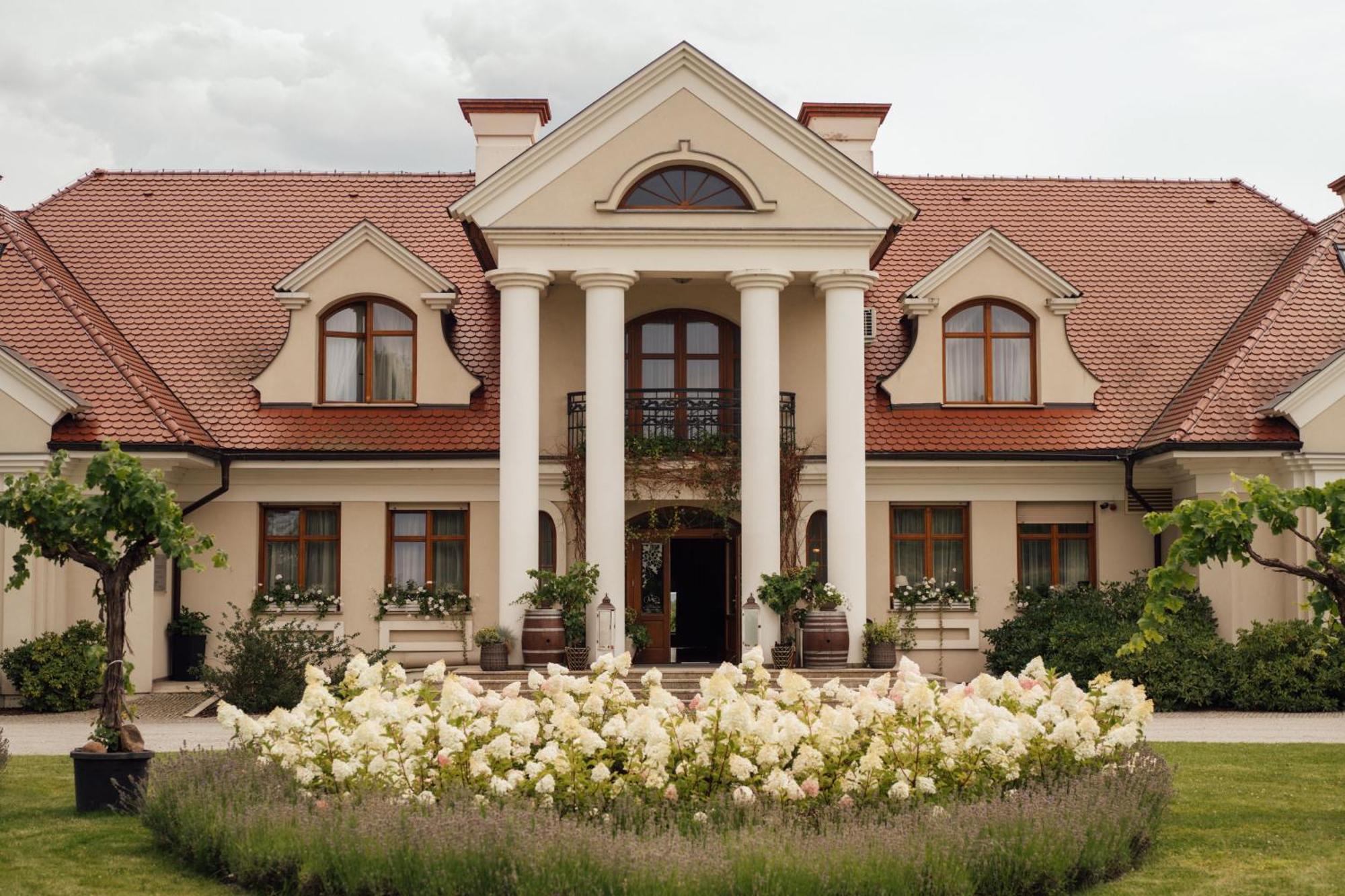 Winny Dworek Sulechow Exterior photo